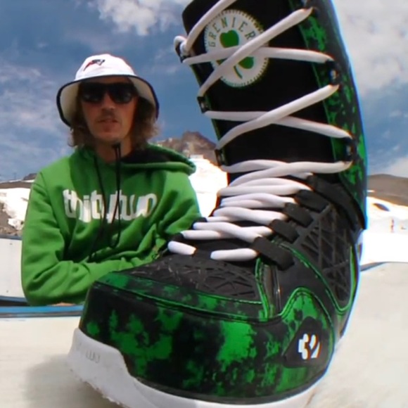 Thirty Two 32 Limited Edition Chris Grenier TM-2 Boston Celtics Snowboard Boot - Picture 2 of 2